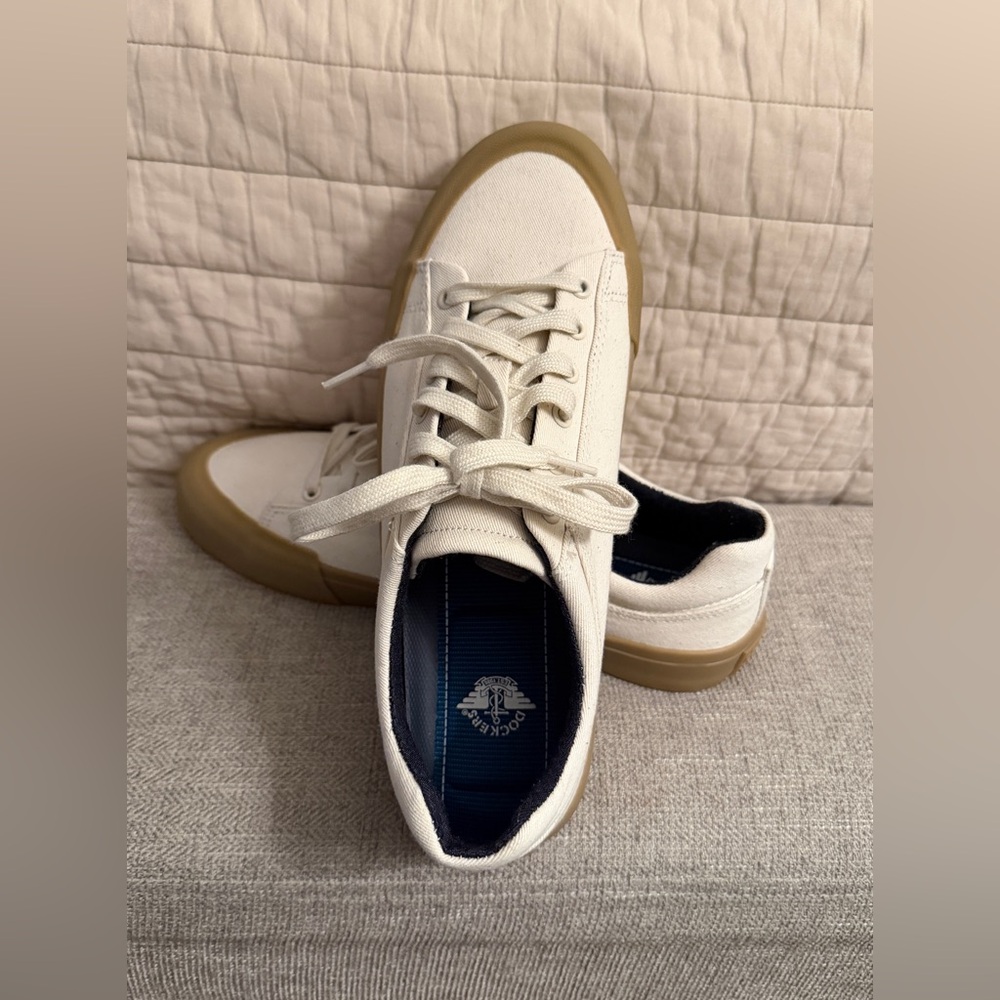 NWOT Dockers Men's Cream and Brown Sneakers